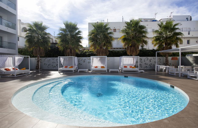Ibiza Sun Apartments - Photo 10