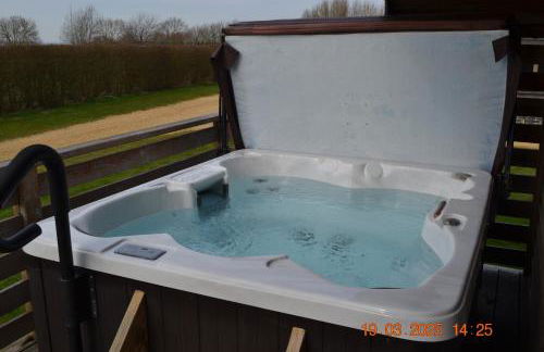 Fields End Lodges - Photo 11