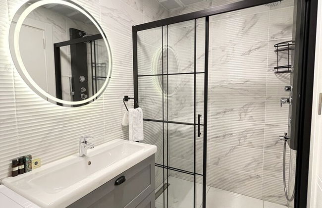 OlivAparts - Photo 56