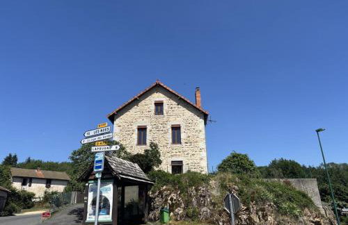 Maison moderne à La Chabanne avec jardin et animaux admis - Photo 19