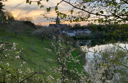 Ferienwohnungen Eifelstuben mit Charme - am See, nahe Burg - Photo 2