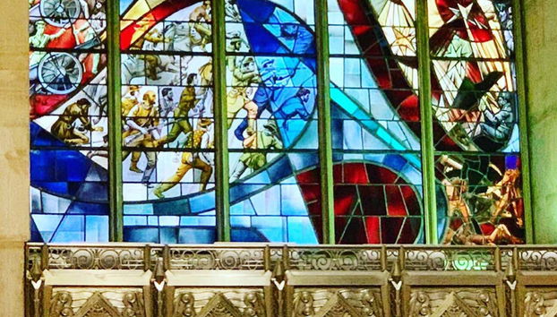 Vitraux de l'un des tunnels