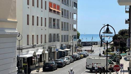 Anzio Central Apartments - Photo 4