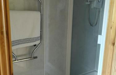 Highridge Apartment - Photo 19