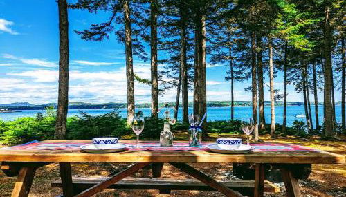 Couples Cove Cottage - Photo 1