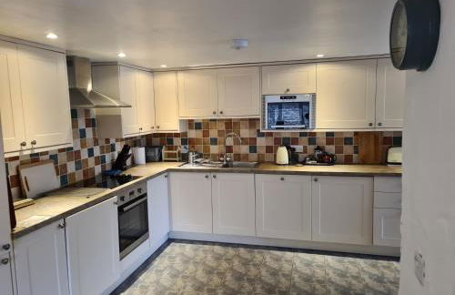 Cuffern Manor - Foto 15