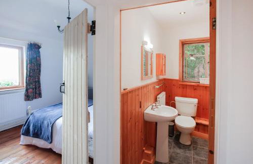 The Cottage - Photo 10