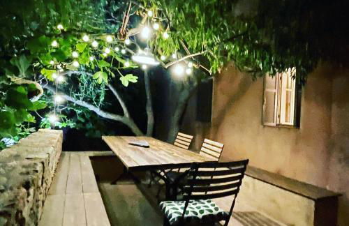 Air-conditioned authentic village house with sea view, terraces and swimming pool - Foto 8