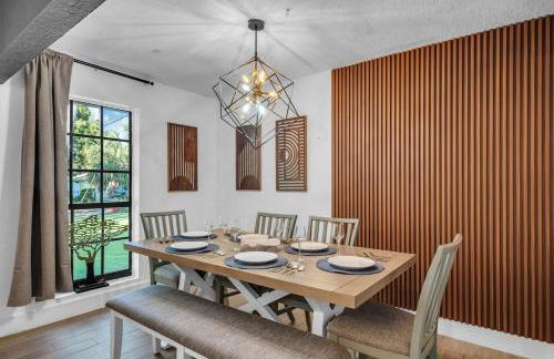 Prized by Florida |Private Pool and HotTub Oasis| - Foto 15