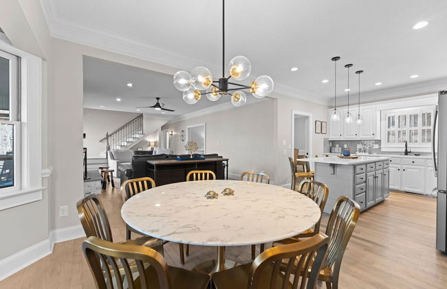 Winding Down by Avantstay Sleeps 20 Dock View - Foto 19