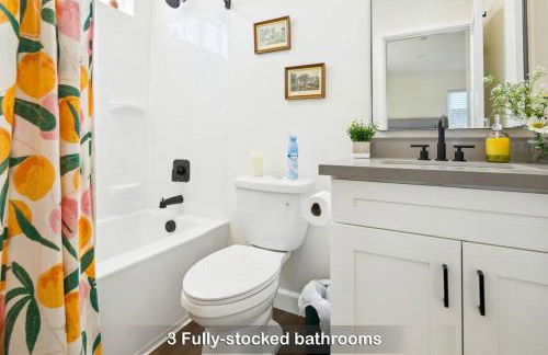 Entire Private Home with 3 Bedrooms 3 Bathrooms, Balcony Views, 10-mins to San Diego Gaslamp, Downtown, Available Now - Foto 15