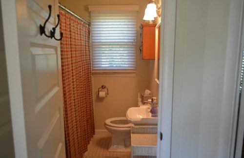 The Cottage at Heron Cove - Photo 13