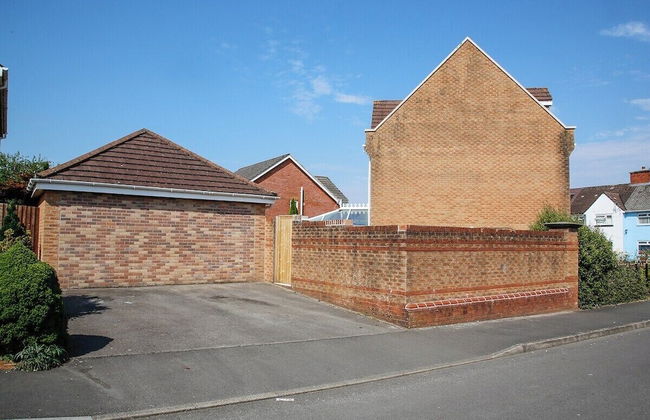 5 Bed Detached House - Sleeps 14 - Photo 52