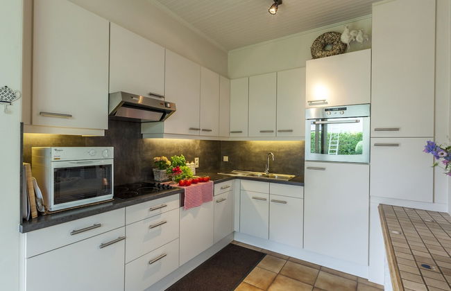 House in Zingem Near Hiking Trails - Photo 6