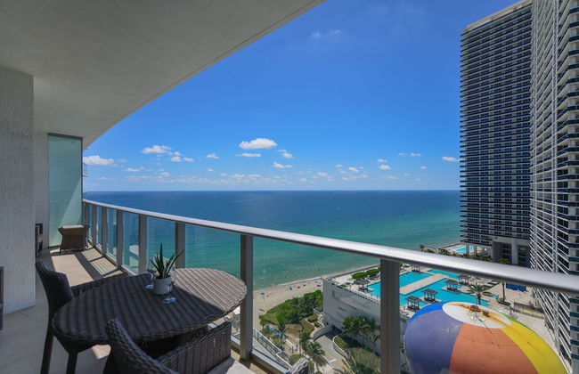 Beachfront Condo with Mesmerizing Views - Foto 39