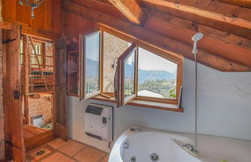 Amazing Home In Lamon With Wifi - Foto 26