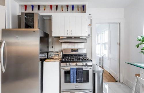 Bella room near downtown Train I-95 & beaches - Foto 57