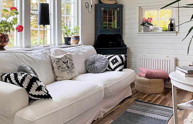 8 Person Holiday Home in Vackelsang - Photo 4