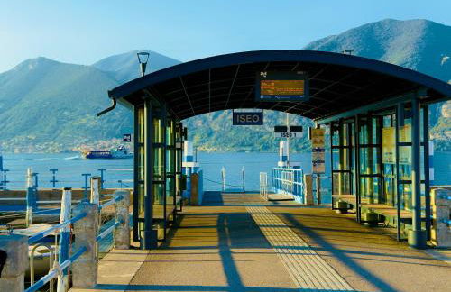 ISEO LAKE ESCAPE - 2BR, Terrace, Air Conditioning & Fast Wi-Fi - Foto 19