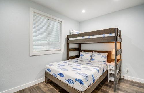 Westport Home with Hot Tub 2 Blocks to Beach! - Foto 15