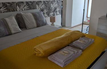 Spazioso e completo appartamento con 3 camere, 2 BAGNI, fino a 8 posti letto - Foto 2