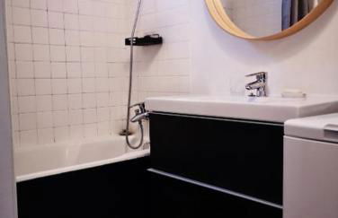 Appartement proche centre avec parking gratuit - Foto 10