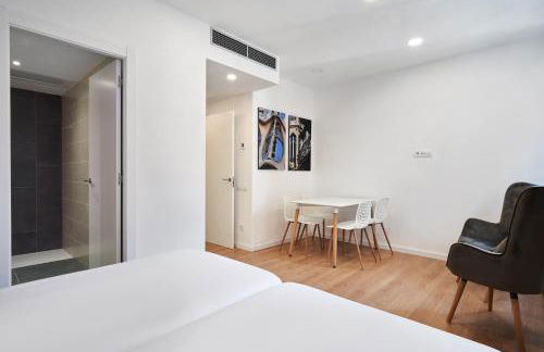 Aparthotel Augusta - Photo 26