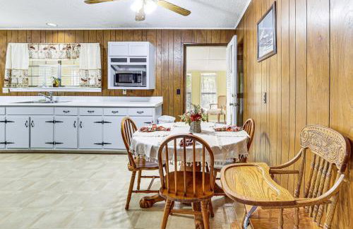 Families Welcome! Home with Fire Pit in Soddy-Daisy - Foto 8