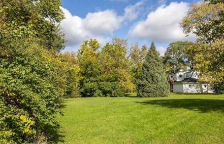 King Size Bed, Near Hwy, Work Desk, Close Parking - Foto 37