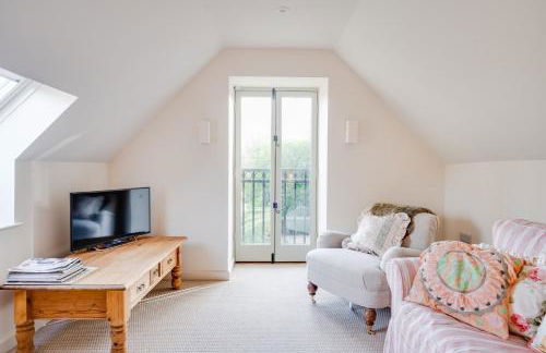 Charming Coach House Retreat Near Sherborne Abbey - Foto 32