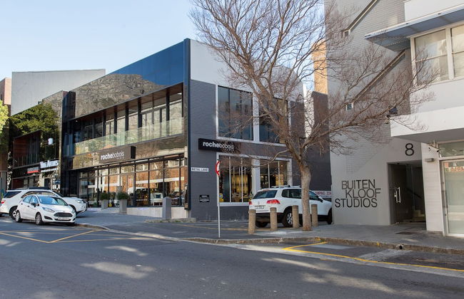 Buitenkloof Studio - Photo 15