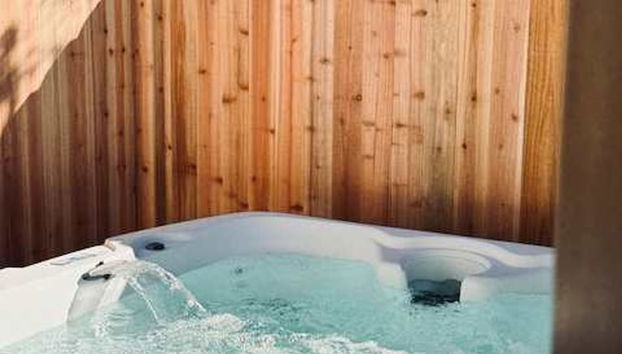 Little Dutch Cabin 102-12 min to Magnolia-baylor - Foto 3, Quarto