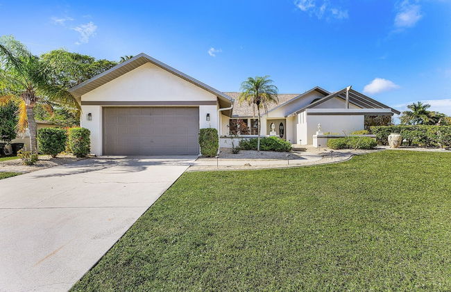 Beautiful Private Pool Home In-between Fort Myers Beach And Sanibel Island 3 Bedroom Home by RedAwning - Photo 1