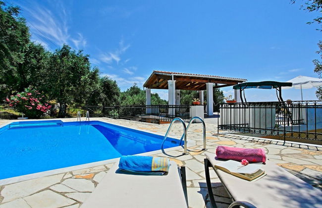 Villa Alexandros in Nisaki - Photo 31