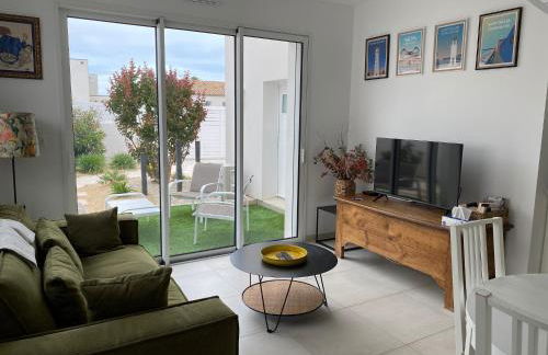 La petite maison zone coulée verte menant a l'océan - Photo 15