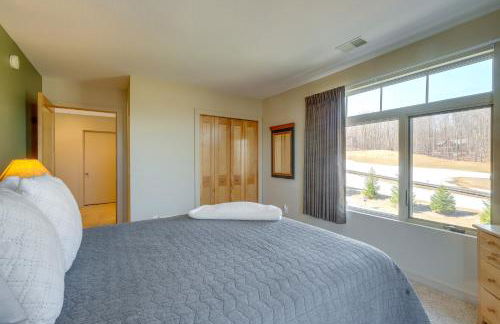 Ski-InandSki-Out! Cozy Bellaire Resort Retreat! - Foto 23