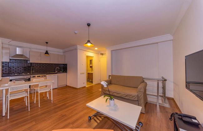 Joy Suites - Photo 14