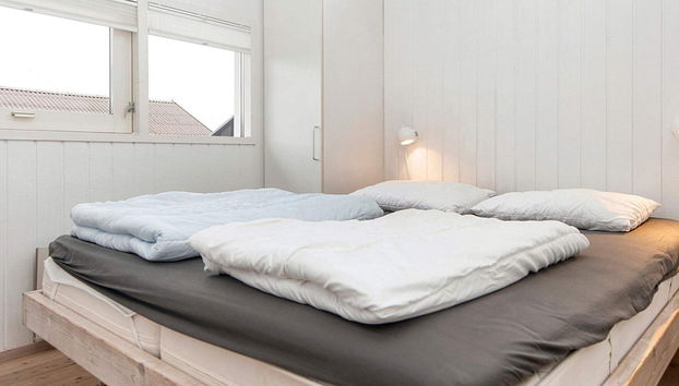 6 Person Holiday Home in Ebeltoft - Photo 4, Chambre