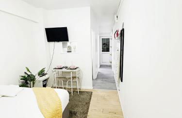 Stylish 2-Guest Studio with Netflix, Prime - FREE WIFI & FREE PARKING - Aroluchi Ville - Foto 11
