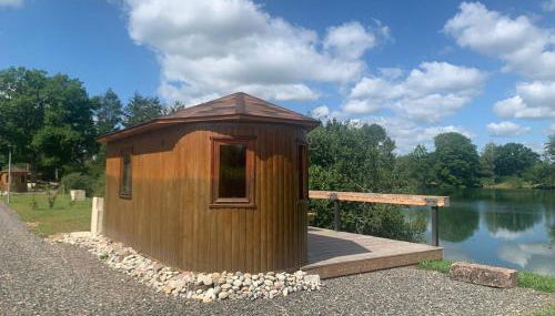 La Feuille - Cabane isolée avec vue sur étang, terrasse privée & pêche - Foto 4