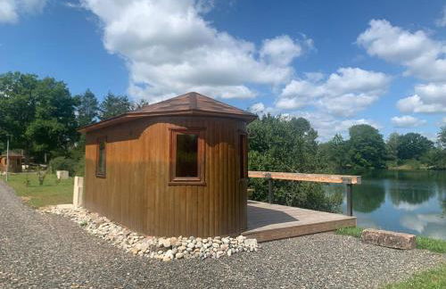 La Feuille - Cabane isolée avec vue sur étang, terrasse privée & pêche - Foto 4