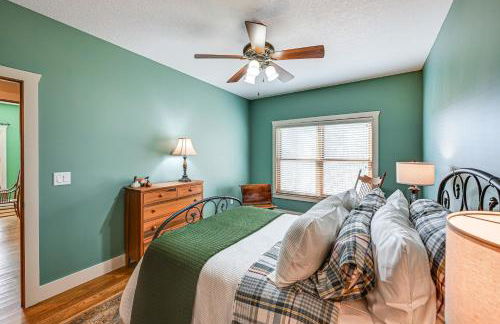 Mountain-View Georgia Cabin with 2 Decks - Foto 17