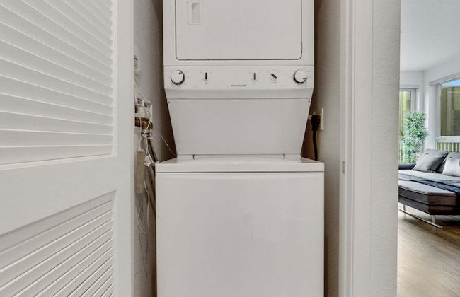 Stylish 2BR Family Apartment by Dtla - Foto 17