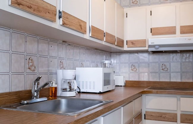 Maria Beach 1BDR Oceanfront Pool Parking - Photo 24