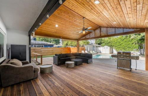 Lake Balboa Hideaway - Photo 8