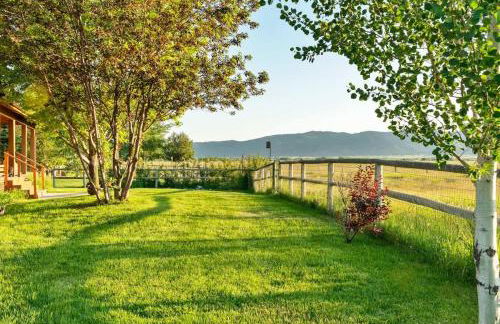 Upscale Hot Tub Wildlife Views - Photo 52