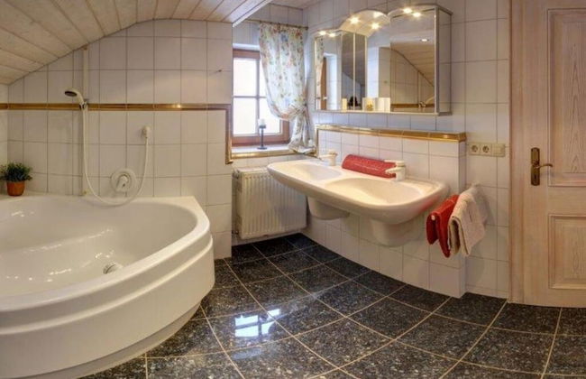 Staufenblick Roof Studio in the House - Photo 6