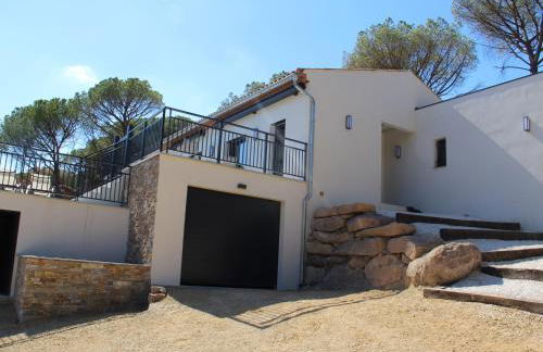 State of the Art Fixtures Villa in Vidauban with Pool - Photo 3