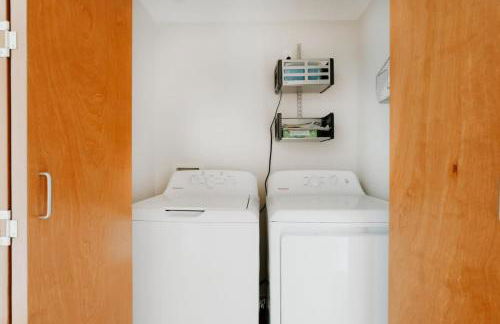 Timeless Modern Luxury at Bellerive on the River - Photo 26