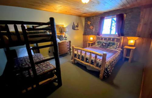 1800ML - As Seen on TV 1 mile from skiing great views hot tub fire pit beach Pool gym passes - Foto 33